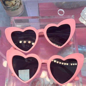 
                
                    Load image into Gallery viewer, Heart sunglasses
                
            