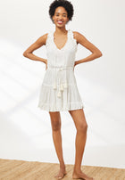 
                
                    Load image into Gallery viewer, Cool change  Haley tunic solid white
                
            